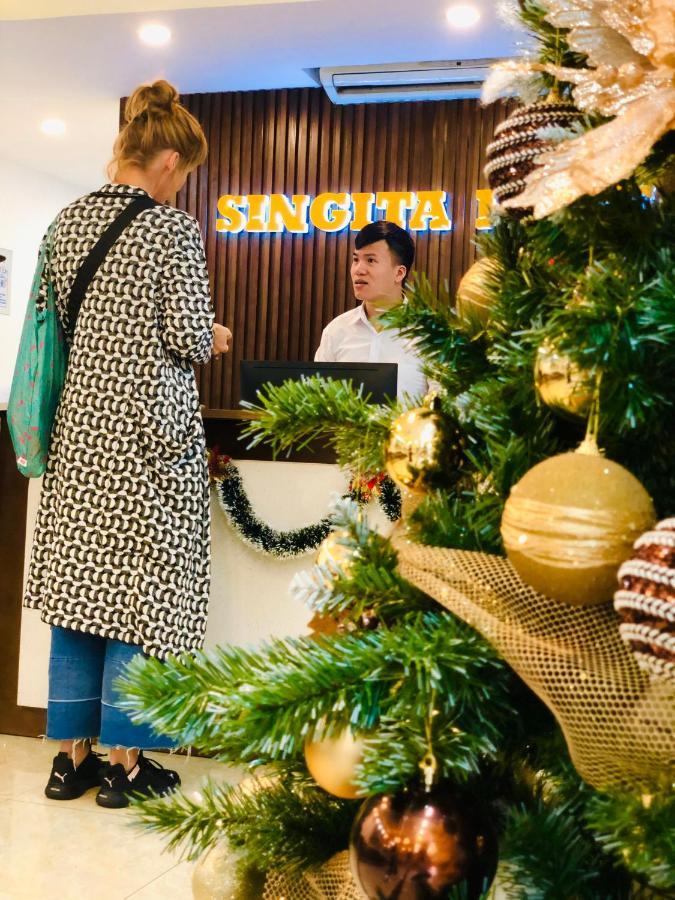 Free Airport Service Deals W Singita Classy Boutique Hotel & Travel Hanoi Bagian luar foto